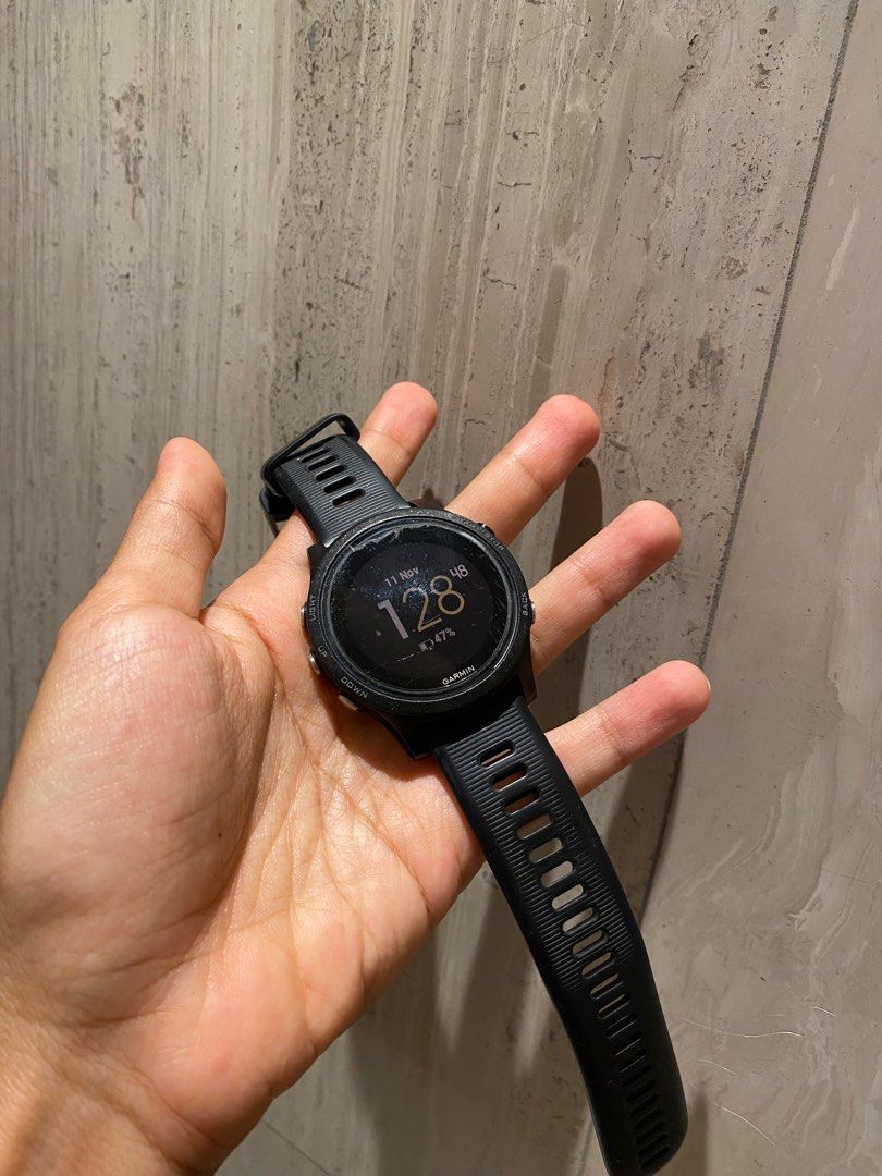 Garmin instinct vs forerunner 935 clearance