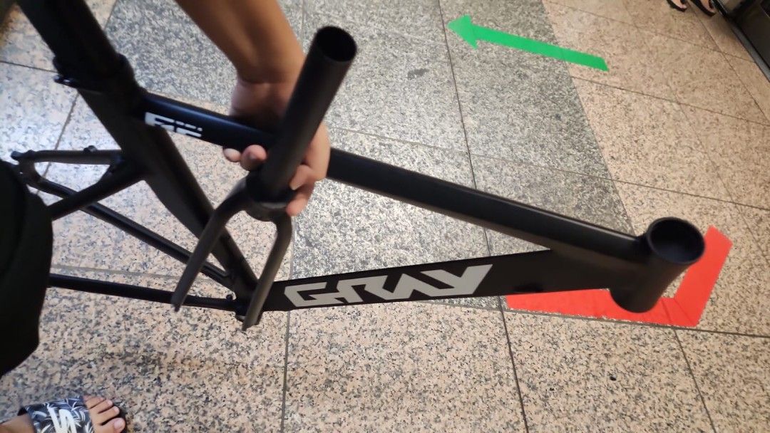 Gray frame (Category: Parts & Accessories) located in Singapore. Submitted by turbo_wolf (Listing ID 1337068569, Image 2). Description: .