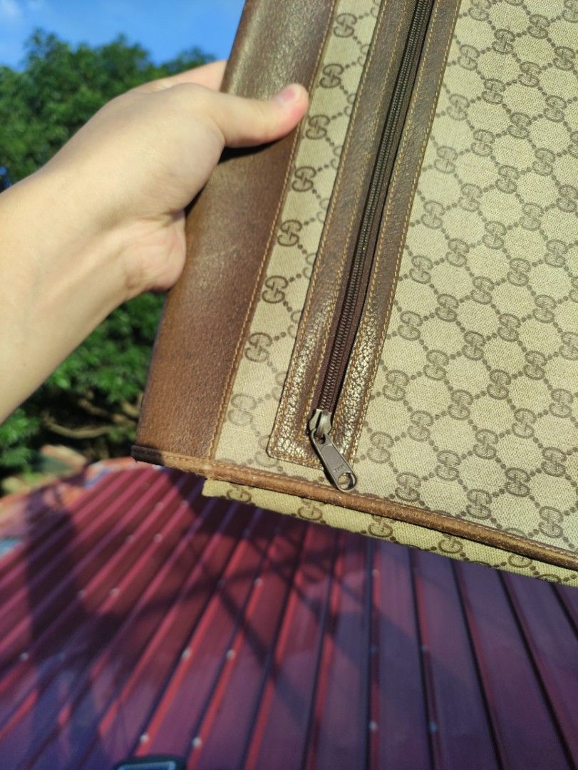 Gucci document case online