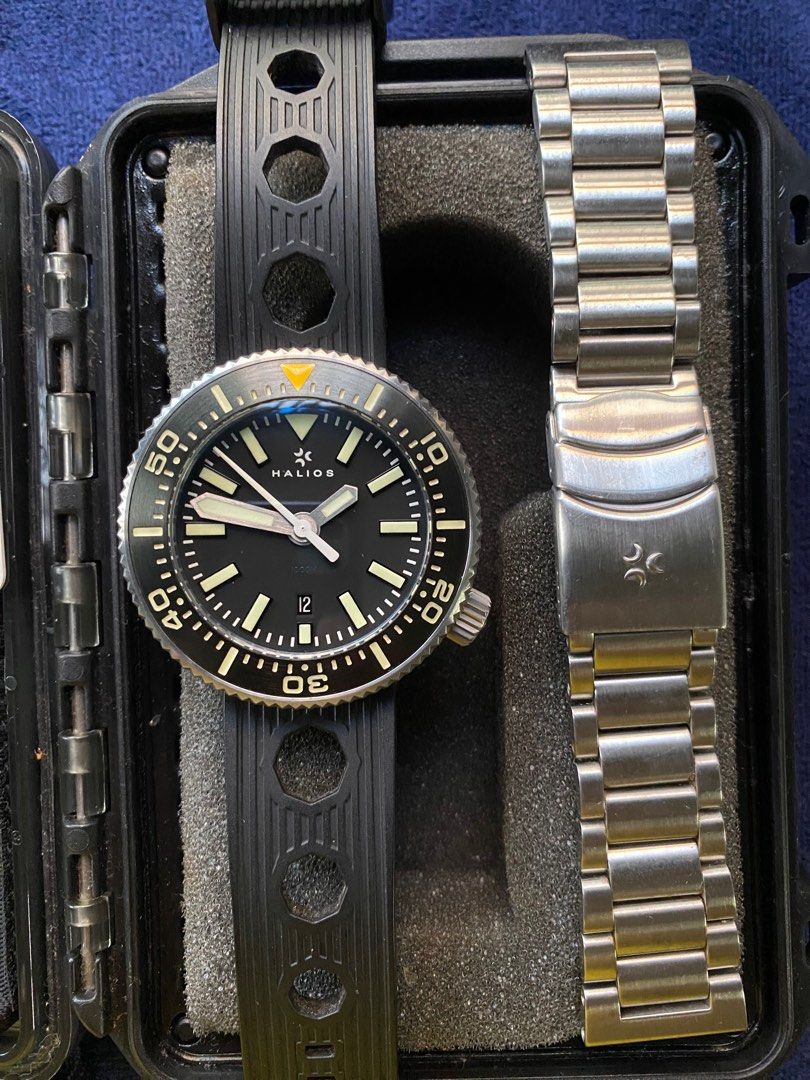Halios Puck 47mm divers watch Men s Fashion Watches Accessories Watches on Carousell