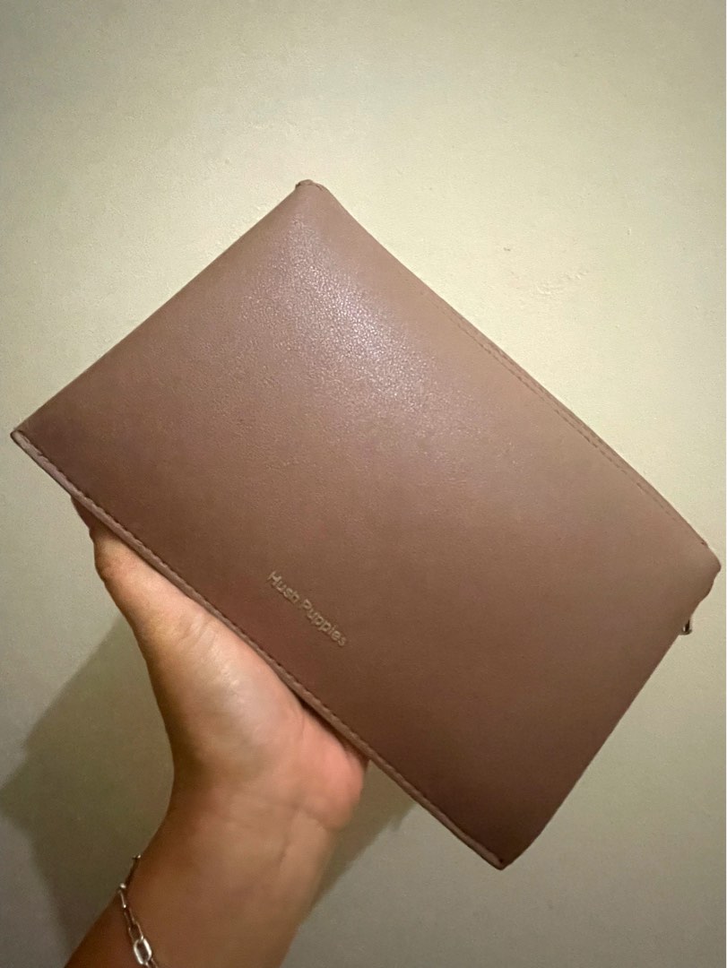Hush Puppies Sling Bag Tien Fesyen Wanita Tas Dompet di Carousell