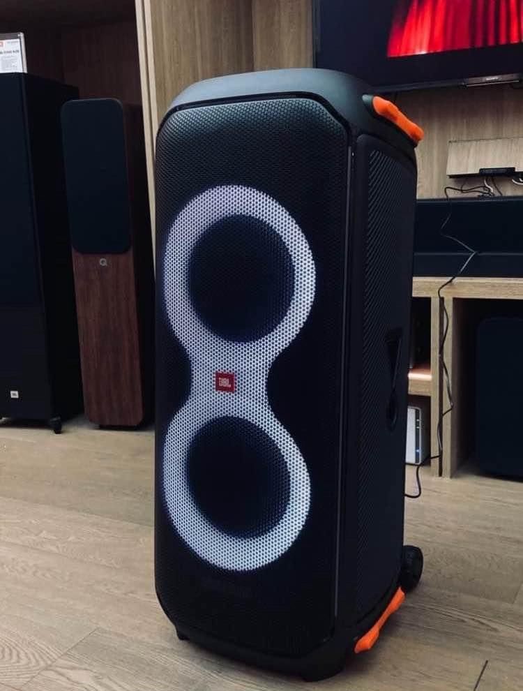 JBL PARTYBOX 710 FOR RENT!! (Category: Soundbars, Speakers & Amplifiers) located in Pasay City. Submitted by vonigop (Listing ID 1337088060, Image 2). Description: 𝐉𝐁𝐋 𝐏𝐀𝐑𝐓𝐘𝐁𝐎𝐗 𝟕𝟏𝟎 𝐅𝐎𝐑 𝐑𝐄𝐍𝐓 BIGGER AND LOUDER 🔊🔥 PORTABLE AND EASY TO SET UP😌 GOOD FOR ANY OCCASION: Videoke/Karaoke🎤🎙️ Inuman session🍹🍻Busking🎸🥁Motorcade🛻🔊 Parties🥳🎊Serenade and Family outing🏖️🏝️ RENTAL RATES PER SPEAKER: 🕘12 HOURS - ₱1399 🕛24 HOURS