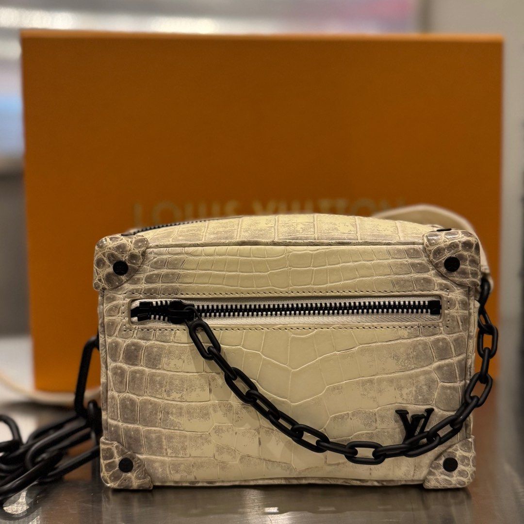 Louis vuitton white soft trunk new arrivals