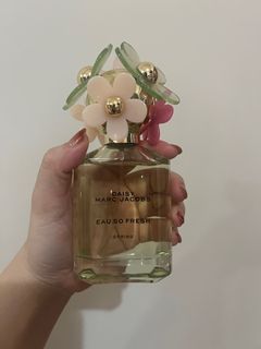 （分類：）位於 。 由 tyt1994 提交（商品編號 1337178257，圖片 1）。簡介： 。