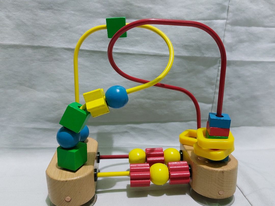 Melissa and doug bead maze with suction cups discount