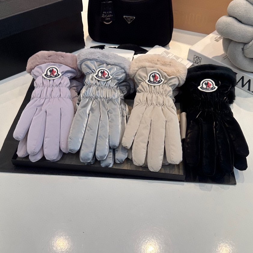 Moncler waterproof rabbit hair gloves skiing Carousell