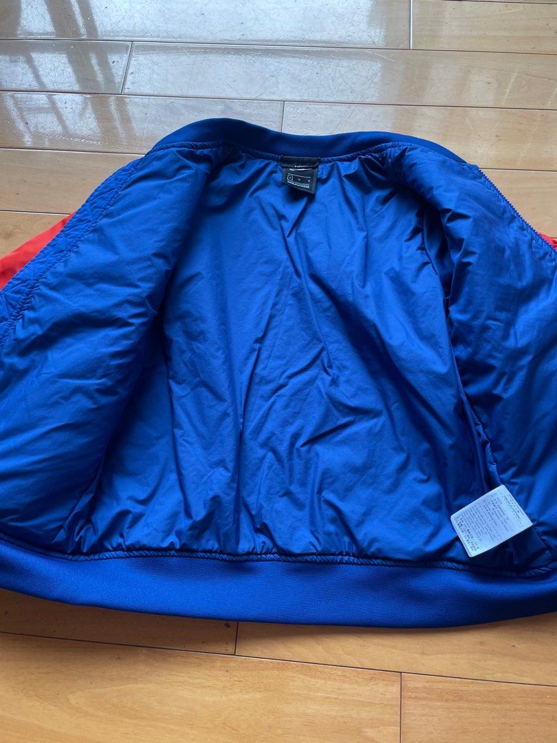 Nike Jacket （分類：嬰兒及小童流行時尚）位於 Hong Kong。 由 number_joyce 提交（商品編號 1337080021，圖片 3）。簡介： 。