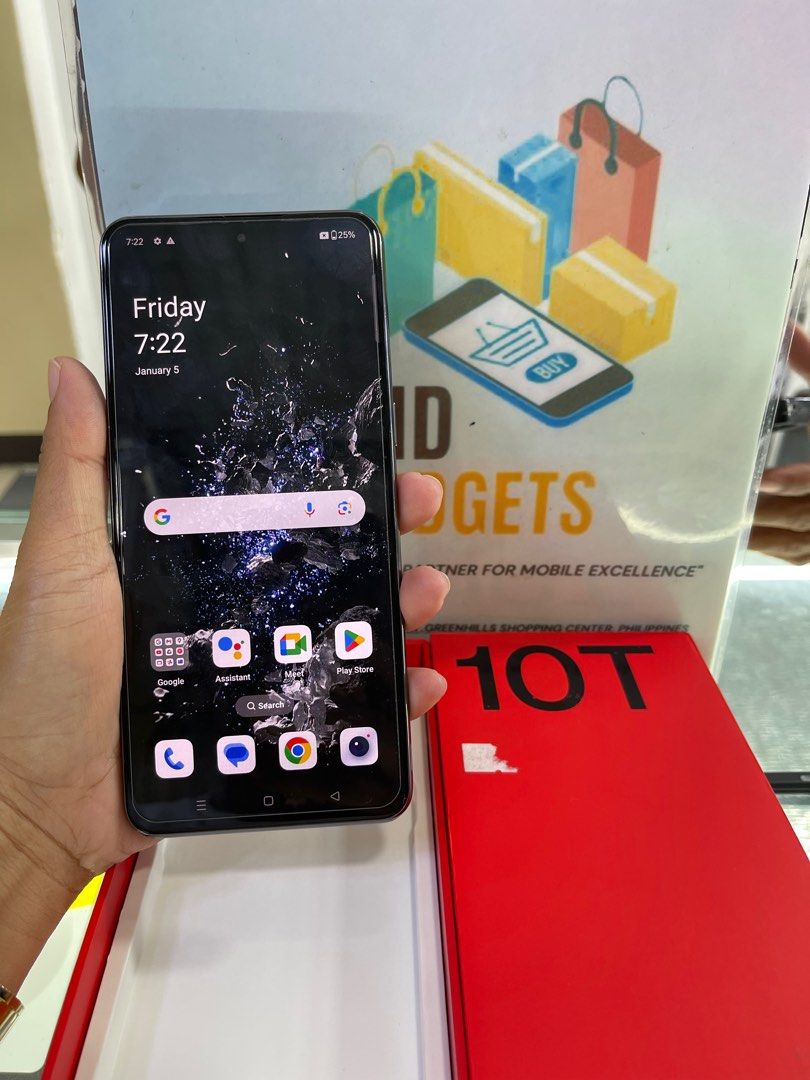One Plus 10T 5g good as new (Category: OnePlus) located in Pasig City. Submitted by melissaomb01623 (Listing ID 1337114839, Image 1). Description: One Plus 10T 5g 16gb Ram 256gb Rom good as new complete with box 💯smooth 📌pick up store in greenhills shopping center 📌we do cod in metro manila and near provinces just add sf only 📌we ship nationwide via LBC 📌we accept swap/trade in 📌we accept credit card installment 📌we accept ggives 📌for fas