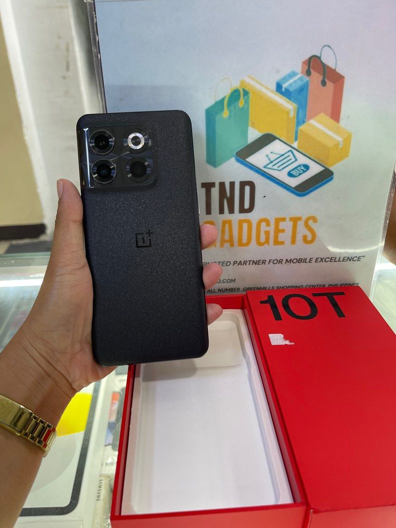 One Plus 10T 5g good as new (Category: OnePlus) located in Pasig City. Submitted by melissaomb01623 (Listing ID 1337114839, Image 2). Description: One Plus 10T 5g 16gb Ram 256gb Rom good as new complete with box 💯smooth 📌pick up store in greenhills shopping center 📌we do cod in metro manila and near provinces just add sf only 📌we ship nationwide via LBC 📌we accept swap/trade in 📌we accept credit card installment 📌we accept ggives 📌for fas