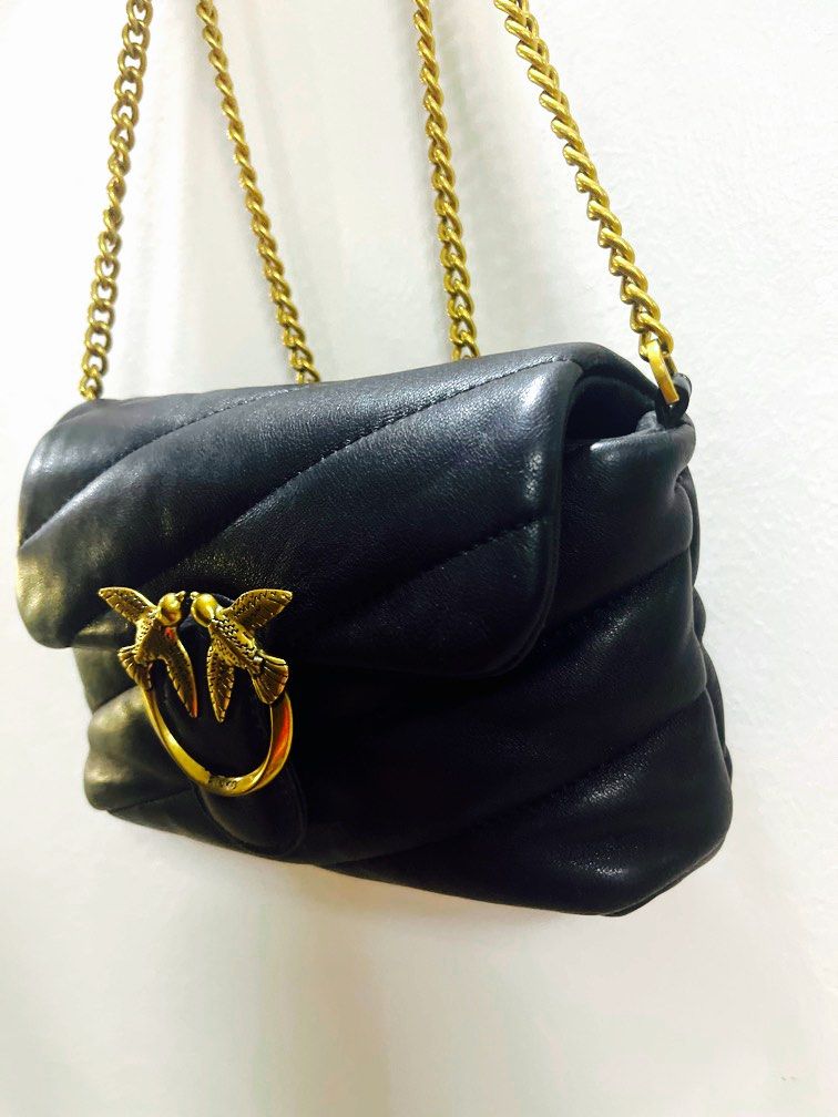Pinko Quilted Chain (Category: Luxury Bags & Wallets) located in Plaridel. Submitted by rarefindlux (Listing ID 1337127750, Image 2). Description: No issue Hardwares are in good condition.