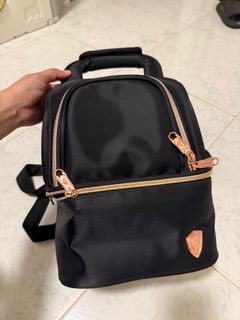 (Category: ) located in . Submitted by prettythingsherelove (Listing ID 1337073276, Image 1). Description: .