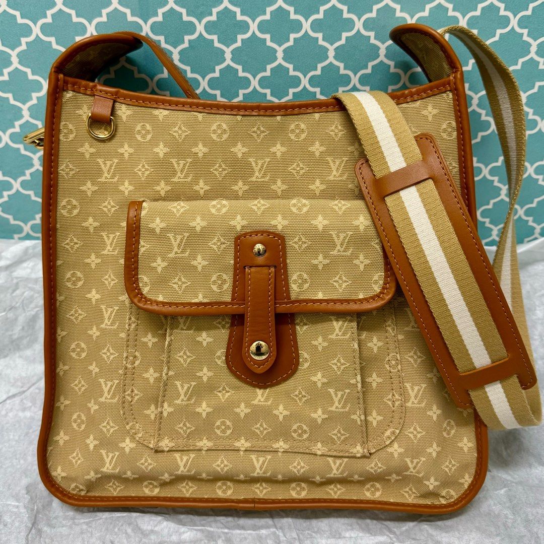 RARE FIND!! LV Mini Lin Caramel (Category: Luxury Bags & Wallets) located in Taguig. Submitted by anniething.goes (Listing ID 1337178170, Image 3). Description: MARKED DOWN PRICE!! Mint condition Rank A (9/10) Rare find!! GOOD DEAL!!! Mini lin in caramel Crossbody/shoulder bag with adjustable strap With minimal signs of use, small dirt marks inside but it comes with bag organizer No other inclusions! Guaranteed authentic!! All sales are final‼️ N