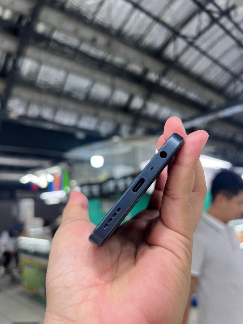 REALME 10 (Category: Realme) located in Manila. Submitted by farhanadau39938 (Listing ID 1337220601, Image 2). Description: REALME 10 ~STORAGE | 128GB☑️ ~MEMORY | 8RAM☑️ ~GOOD FOR GAMING☑️ ~NO ISSUE☑️ ~NO REPAIR HISTORY ☑️ ~LEGIT | ORIGINAL ☑️ ~UNLI RESET ~NOT REFURBISHED ~99%SMOOTH☑️ INCLUSION ~CASE☑️ ~TEMPERD GLASS☑️ ~CHARGER ☑️ CASH ON DELIVERY NATIONWIDE 🚚 ~OPEN FOR COD cash on delivery 📦 ~OPEN FOR COP cash on pick up ⬆️ ~COP VIA LBC SHIPPI