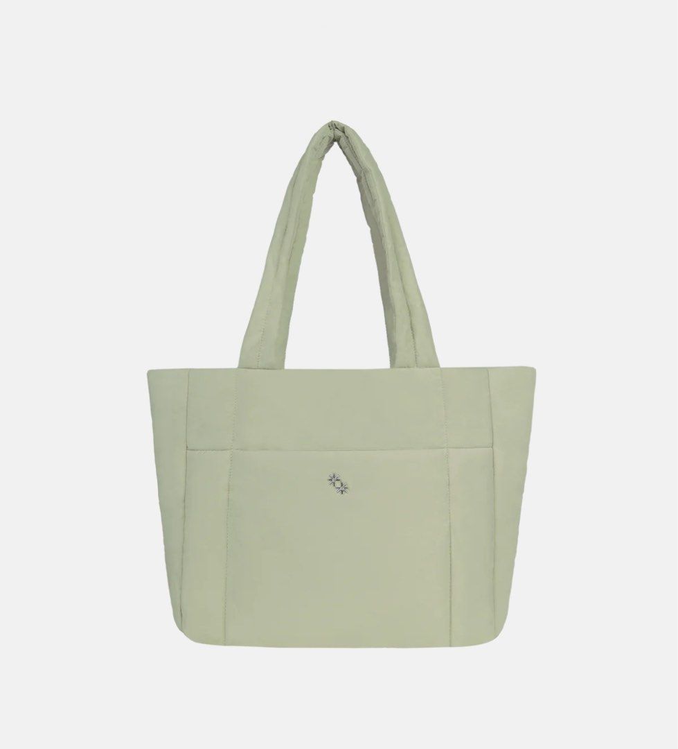 The Paper Bunny Puffer Shopper - Jade (Category: Shoulder Bags) located in Manila. Submitted by missthriftee (Listing ID 1337211994, Image 1). Description: on hand loc: Sampaloc, Manila mop: gcash (payment first before delivery) delivery via grab or lalamove, df to be shouldered by buyer.