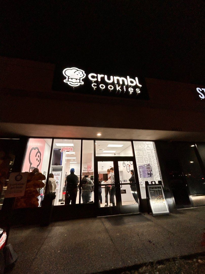 USA PASABUY Crumbl cookies (Category: Other Food & Drinks) located in Manila. Submitted by mjane333 (Listing ID 1337091256, Image 1). Description: Crumbl cookies Dec pasabuy.