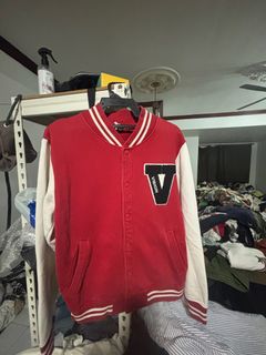 (Category: ) located in . Submitted by mrobama (Listing ID 1337230541, Image 1). Description: .
