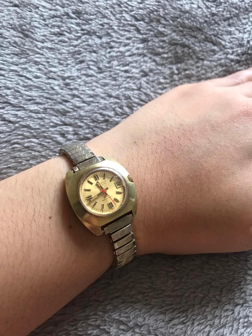 Vintage caravelle automatic watch cheap