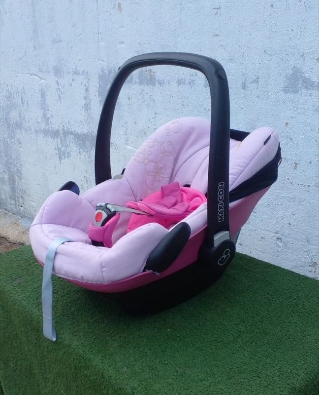 W40A Baby Car Seat 0 13KG MAXI COSI ECE R44 04 Pink Babies Kids Going Out Car Seats on Carousell