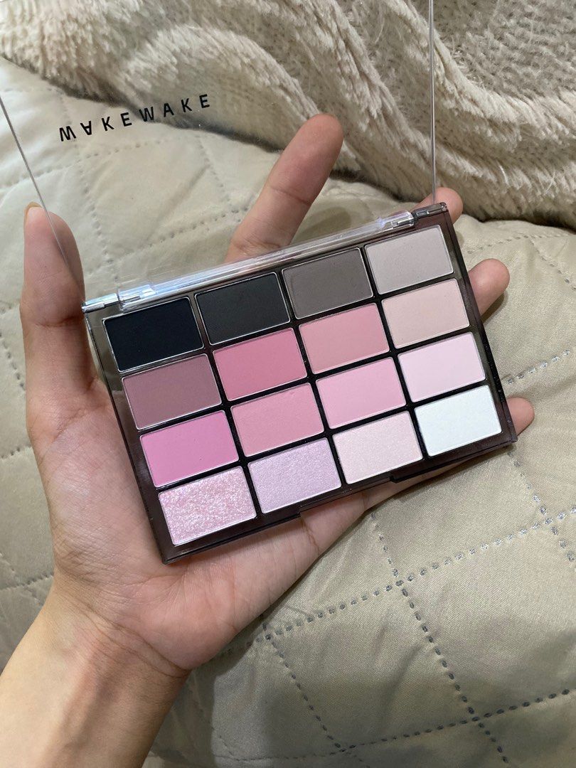 Wakemake Black Hush Blurring Eyeshadow Palette (Category: Makeup) located in Cavite. Submitted by springbreeze.ph (Listing ID 1337120672, Image 2). Description: - 100% authentic - bought from Olive Young 🇰🇷 - never been used - just swatched p/s: this costs at least 1.4k on online shops rfs: i own too many eyeshadow palettes with the same color story.