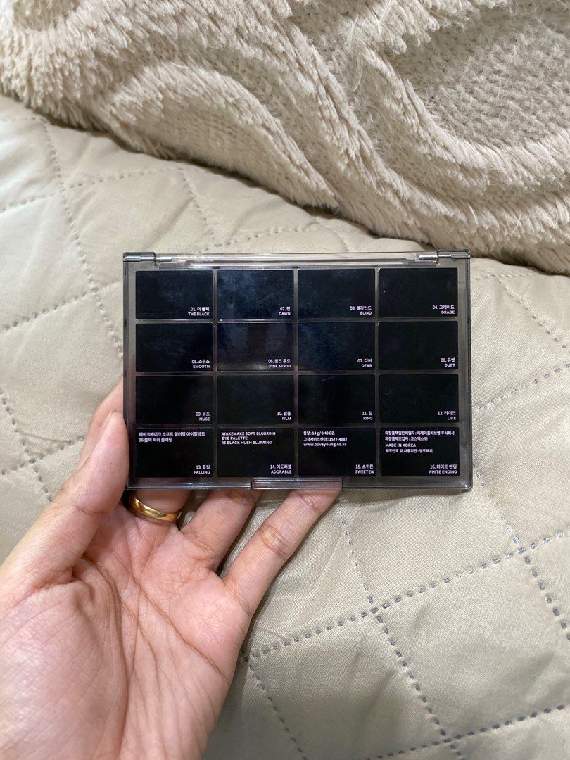 Wakemake Black Hush Blurring Eyeshadow Palette (Category: Makeup) located in Cavite. Submitted by springbreeze.ph (Listing ID 1337120672, Image 3). Description: - 100% authentic - bought from Olive Young 🇰🇷 - never been used - just swatched p/s: this costs at least 1.4k on online shops rfs: i own too many eyeshadow palettes with the same color story.