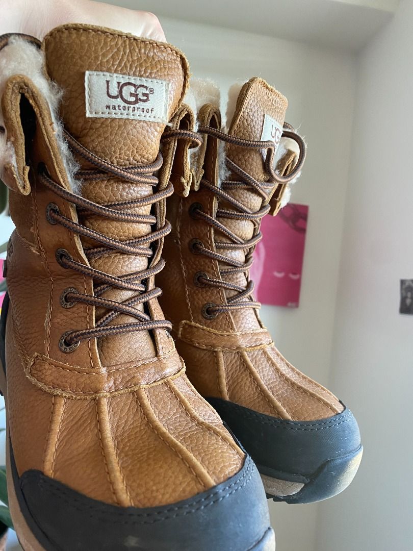 Women's Winter UGG Boots (Category: Shoes) located in Toronto. Submitted by ripsy123 (Listing ID 1337227769, Image 2). Description: Lightly used, size EU 37 Originally bought for 300, 250 OBO.