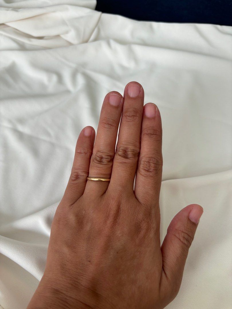 18k yellow gold Size 5 solid wedding band or simple band ring for stacking (Category: Rings) located in Dumaguete. Submitted by aldrinkimi (Listing ID 1334030215, Image 1). Description: Solid, 18k yellow gold, 1.1 grams, size 5, 2-3mm thick. Perfect as a wedding band or simple band for stacking. So romantic in actual!.