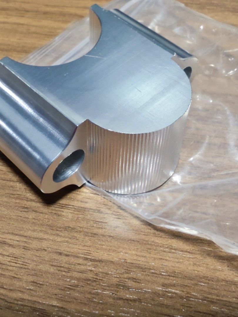 28mm riser (Category: Motorcycle Accessories) located in Singapore. Submitted by charlietham (Listing ID 1333861375, Image 3). Description: 28mm handlebar. 30mm tall. Self collect at 132 Geylang East Avenue.