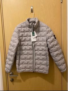 （分類：）位於 。 由 avantara 提交（商品編號 1334127870，圖片 1）。簡介： 。