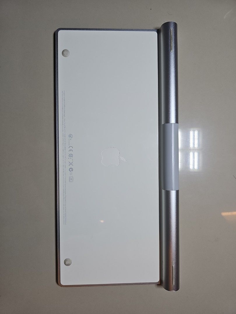 Apple Magic Keyboard RUSH SALE (Category: Computer Keyboard) located in Makati City. Submitted by elle.atari (Listing ID 1334149986, Image 2). Description: Price negotiable Drop your offers Shipping shouder of buyer.