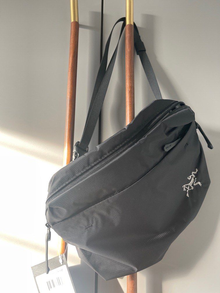 Arcteryx 6L Heliad Crossbody Bag, Men's Fashion, Bags, Belt bags - Main Image