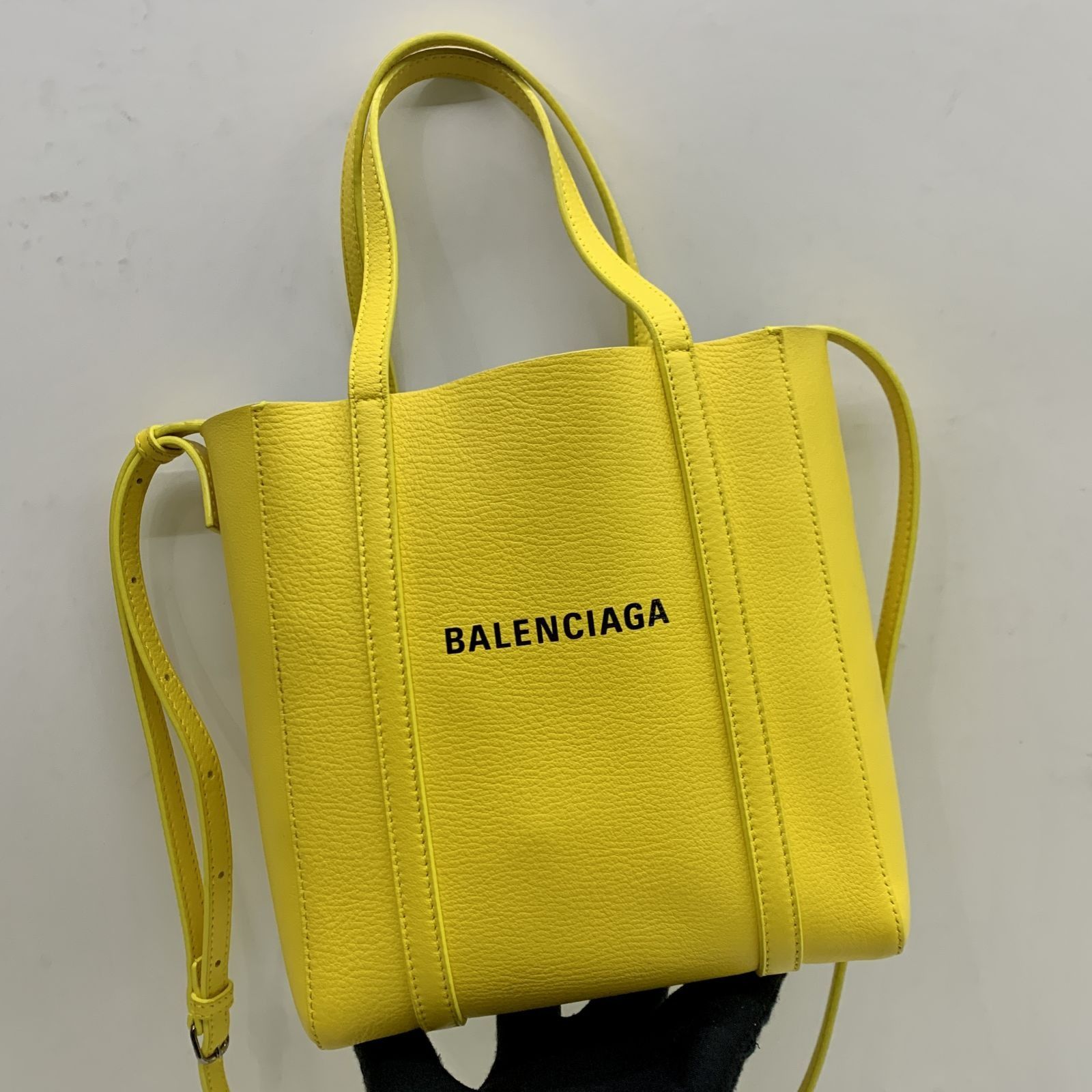 Balenciaga 551815 online