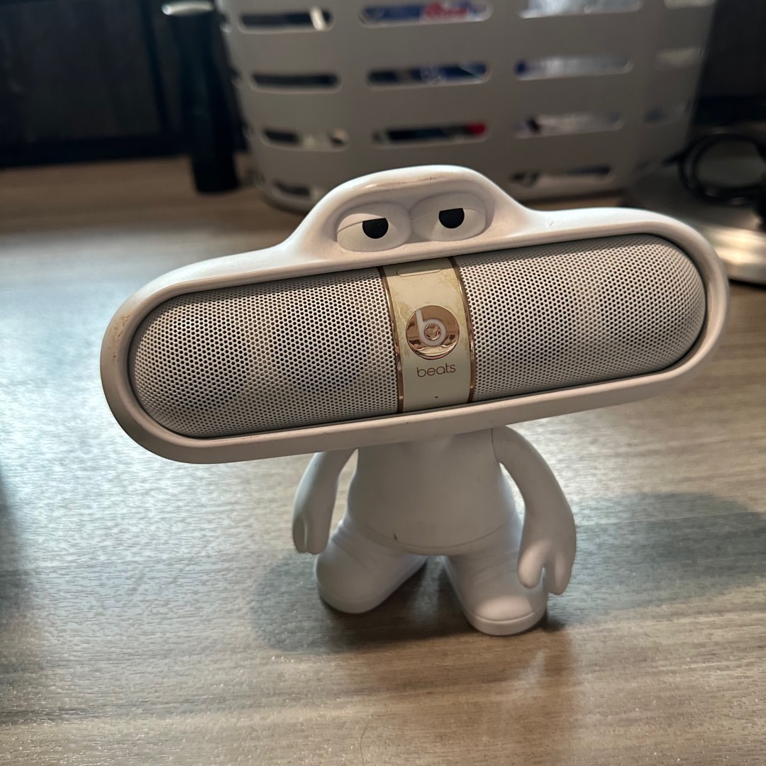 Dr Dre Beats Pill+ Stand Buy Beats By Dre Pill Dude Pill Dude