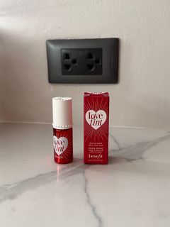 Benefit Love Tint