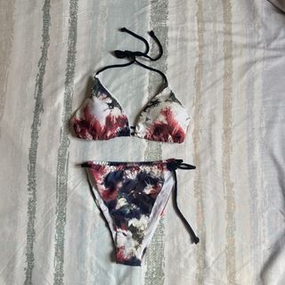 (Category: ) located in . Submitted by zee1229 (Listing ID 1334019713, Image 1). Description: .