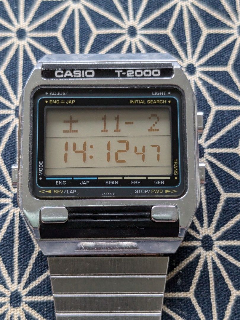 Casio Vintage Digital T-2000 (Dictionary watch), Men's Fashion