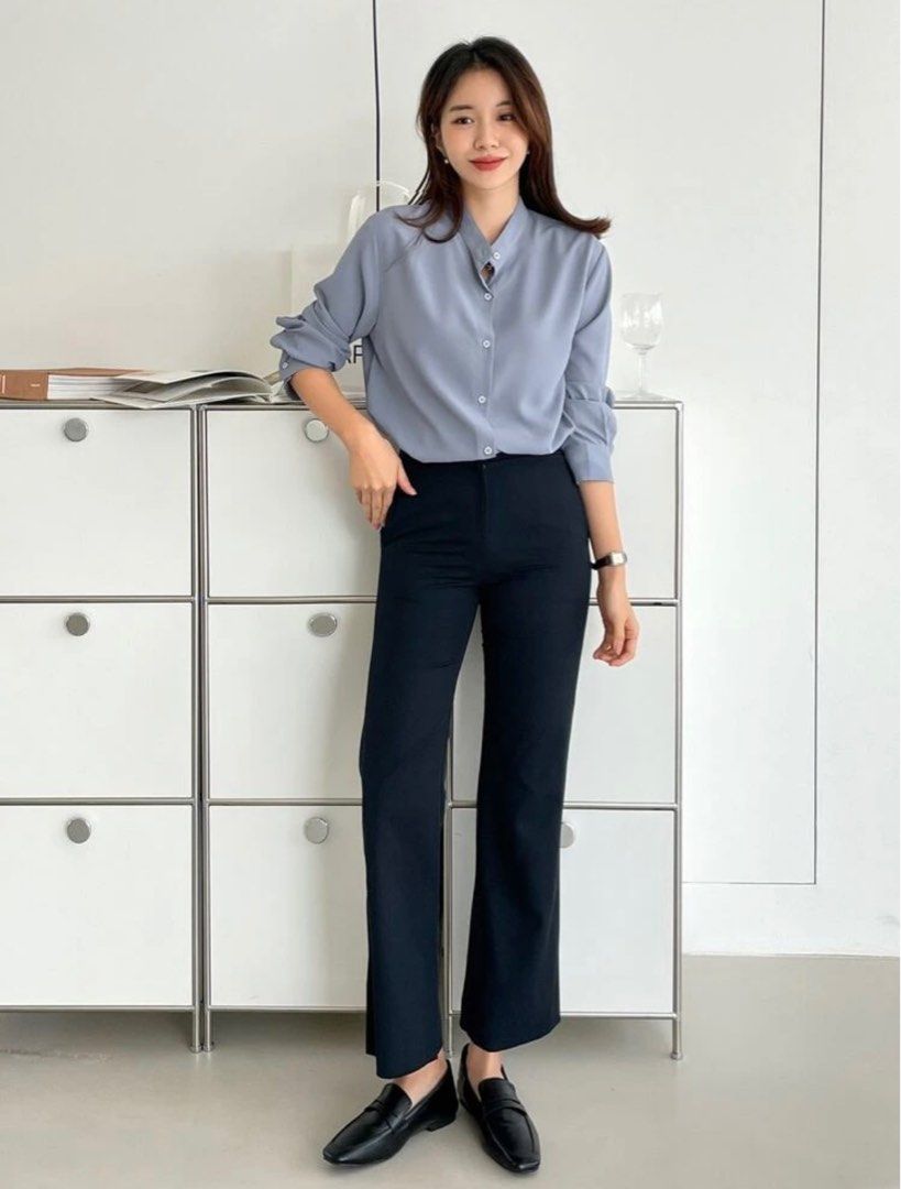 DAZY solid button front (Category: Blouses) located in Singapore. Submitted by suppliesatrium (Listing ID 1334163874, Image 6). Description: 1. dusty pink: available 2. blue: available price: $6 each; $10 both (fixed) general: - would prefer buyers to self-collect - if mailing is preferred, mailing fees are to be bond by buyer original listing: http://api-shein.shein.com/h5/sharejump/appjump?link=llsQnr9oiyR&localcountry=SG&url_from=GM75753111059