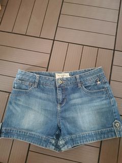 (Category: ) located in . Submitted by mmqq2575 (Listing ID 1334062266, Image 1). Description: .