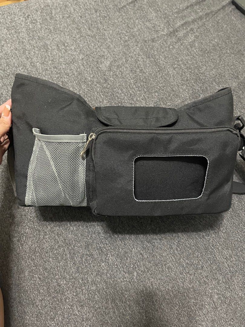Diaper Bag (Category: Diaper Bags & Wetbags) located in Valenzuela. Submitted by cleighr (Listing ID 1334123815, Image 1). Description: Stroller organizer with wipes pocket for easy access. Hardly used, as my baby rarely goes out. Originally bought from Shein for 477, selling for 300 only. RFS: Decluttering .