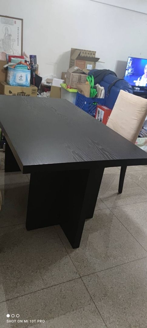Dinner table (Category: Chairs) located in Singapore. Submitted by kc96227411 (Listing ID 1334145488, Image 1). Description: Well taken care and solid wood. Dinner table x 1 Dinner chair x 4 Lenght 160 cm x width 90 cm x Height 75cm Self collection at Jurong West. If need delivery, charges at $80..