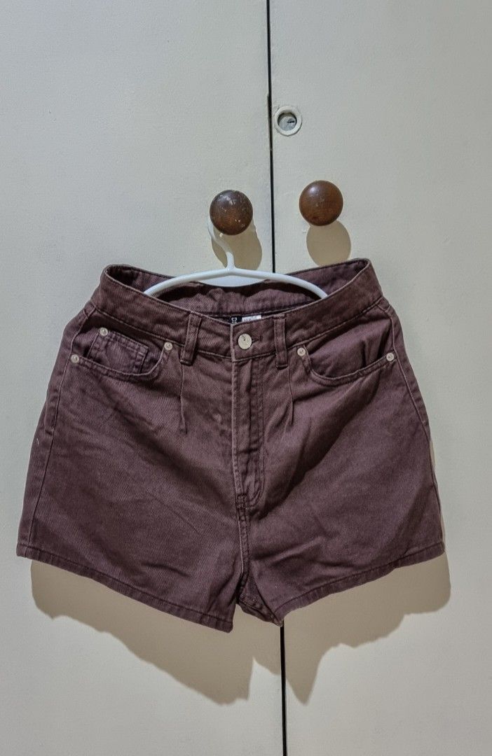 H and m divided shorts top