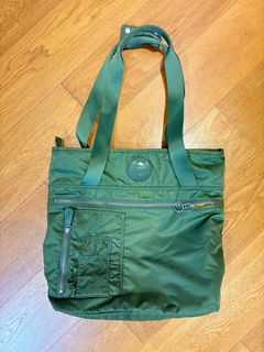 （分類：）位於 。 由 marieny 提交（商品編號 1334164020，圖片 1）。簡介： 。