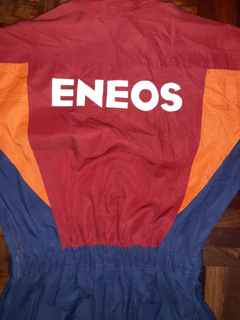 ENEOS COVERALL VINTAGE MECHANIC (Category: Coats, Jackets and Outerwear) located in Davao. Submitted by wonderwallnnipz_91 (Listing ID 1334163957, Image 3). Description: ENEOS COVERALL VINTAGE MECHANIC JUMPSUIT "Short Sleeve", Made in Japan Good condition but it has a few minor spots due to usage see in picture details sa leg opening, then washable ang mga dumi size L on tag Chest=21 inches Waist= 34 inches but expandables Lenght= 58 to 59 inches
