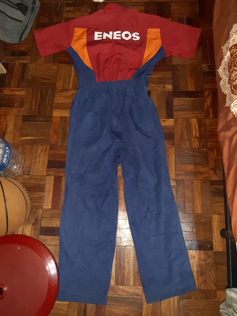ENEOS COVERALL VINTAGE MECHANIC (Category: Coats, Jackets and Outerwear) located in Davao. Submitted by wonderwallnnipz_91 (Listing ID 1334163957, Image 2). Description: ENEOS COVERALL VINTAGE MECHANIC JUMPSUIT "Short Sleeve", Made in Japan Good condition but it has a few minor spots due to usage see in picture details sa leg opening, then washable ang mga dumi size L on tag Chest=21 inches Waist= 34 inches but expandables Lenght= 58 to 59 inches