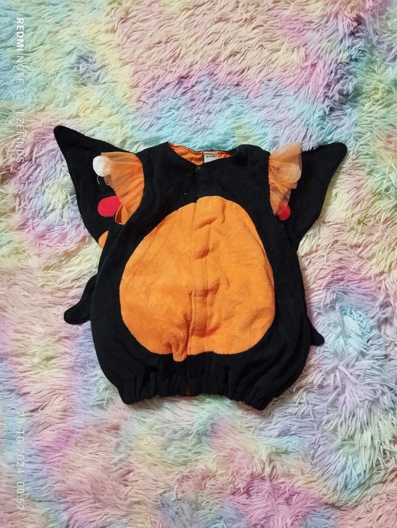 EZEFINDS Butterfly Milestone Costume (Category: Baby Monitors) located in Cainta. Submitted by Ezefinds (Listing ID 1334121211, Image 2). Description: EZEFINDS Butterfly Milestone Costume ❤️Preloved Manage Expectations ❤️Needs Wash ❤️Unisex ♥️0-6mos ❌No Return No Exchange No Refund.