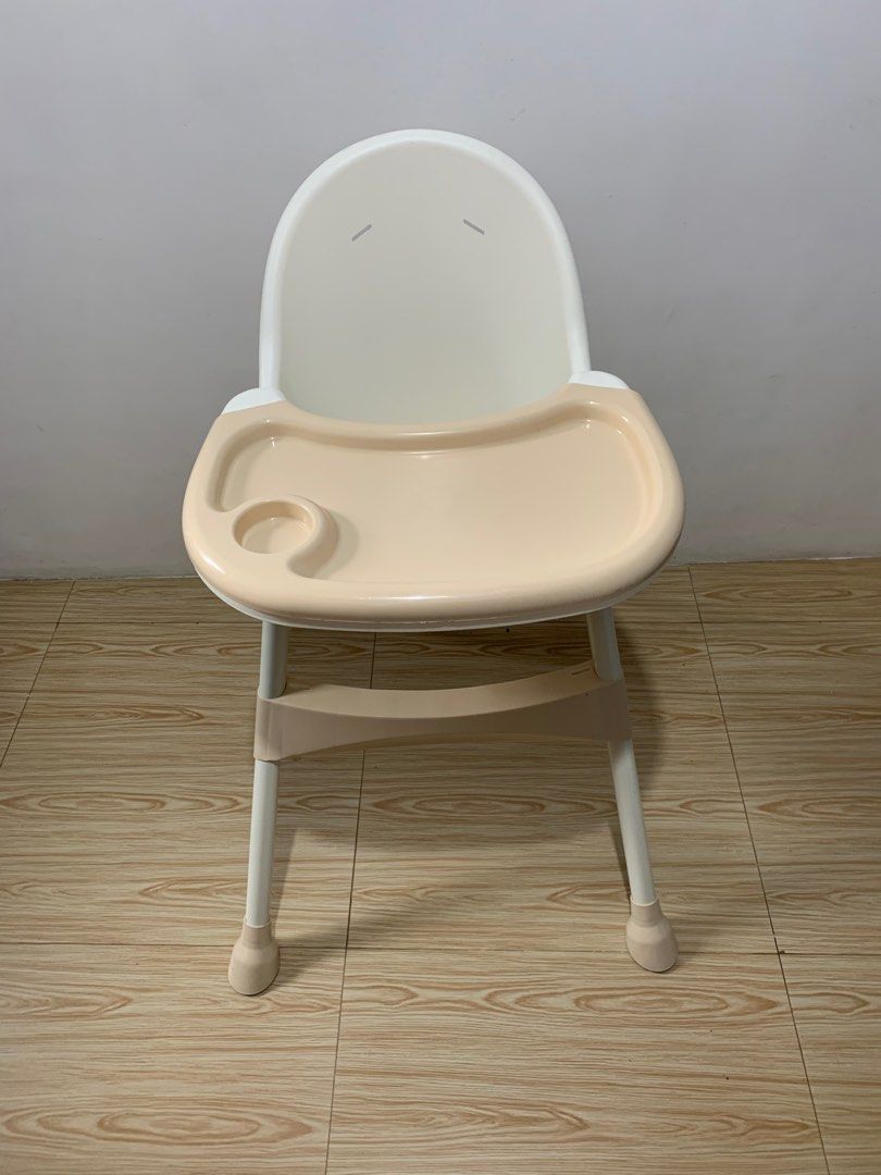 Foldable Khaki High Chair (Category: Baby High Chairs) located in Silang. Submitted by vrenny (Listing ID 1334080632, Image 1). Description: Mattress and seatbelt not included Madumi na po kase kaya tinanggal ko na. May nabbili nmn nun sa orange basket. Sf c/o buyer.