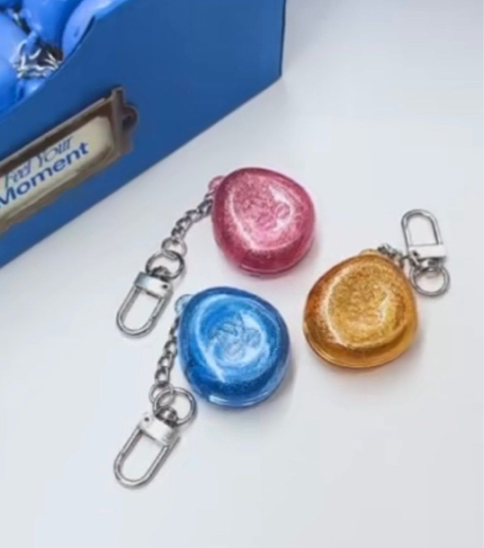 FWEE JAPAN PASABUY / FWEE KEYRING (Category: Makeup) located in Makati City. Submitted by gelskibels (Listing ID 1334126325, Image 1). Description: Japan Exlusive FWEE Keyring Glitter Blue Glitter Pink Glitter Yellow Other FWEE Product also open for Pasabuy. ETA: Nov 17.