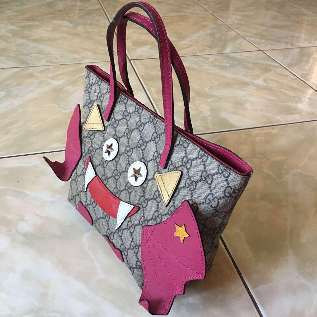 Gucci bat bag store