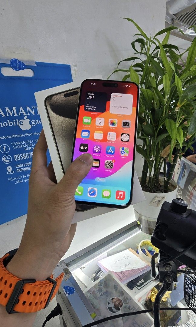 Iphone 15 Promax 512gb HK Variant Dual Sim Openline (Category: iPhone 15 Series) located in Quezon City. Submitted by samanthaga21954 (Listing ID 1334145603, Image 2). Description: Iphone 15 Promax 512gb HK Variant Dual Sim Openline Secondhand SAme Serial Box Onhand Stock Issue Replace LCD Good Units Ready Units.