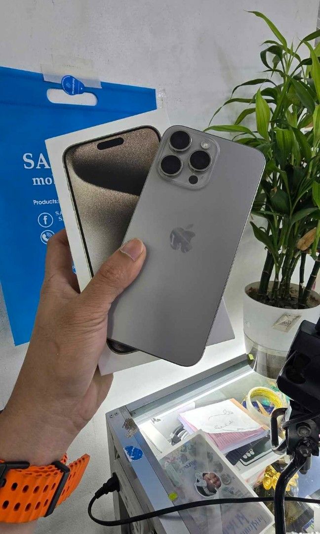 Iphone 15 Promax 512gb HK Variant Dual Sim (Category: iPhone 15 Series) located in Manila. Submitted by lenweltong05295 (Listing ID 1334150781, Image 3). Description: Iphone 15 Promax 512gb HK Variant Dual Sim Secondhand Complete Package Onhand Stock issue Replace LCD pero Good Unit magagamit ng maayos.. No Issue at all.