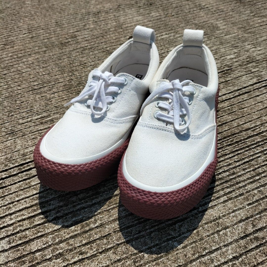 Legit Celine White Canvas Shoes (Category: Sneakers) located in Sindangan. Submitted by thrift_hunter73 (Listing ID 1334042923, Image 2). Description: Legit Celine White Canvas Shoes size 37.